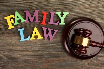 Family Law with judge mallet | Max Hyde Law Firm | Family and Divorce Lawyer | Spartanburg, South Carolina
