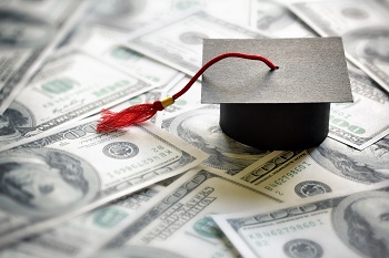Money and graduation hat | college expenses | Max Hyde Law Firm | Family and Divorce Lawyer | Spartanburg, South Carolina